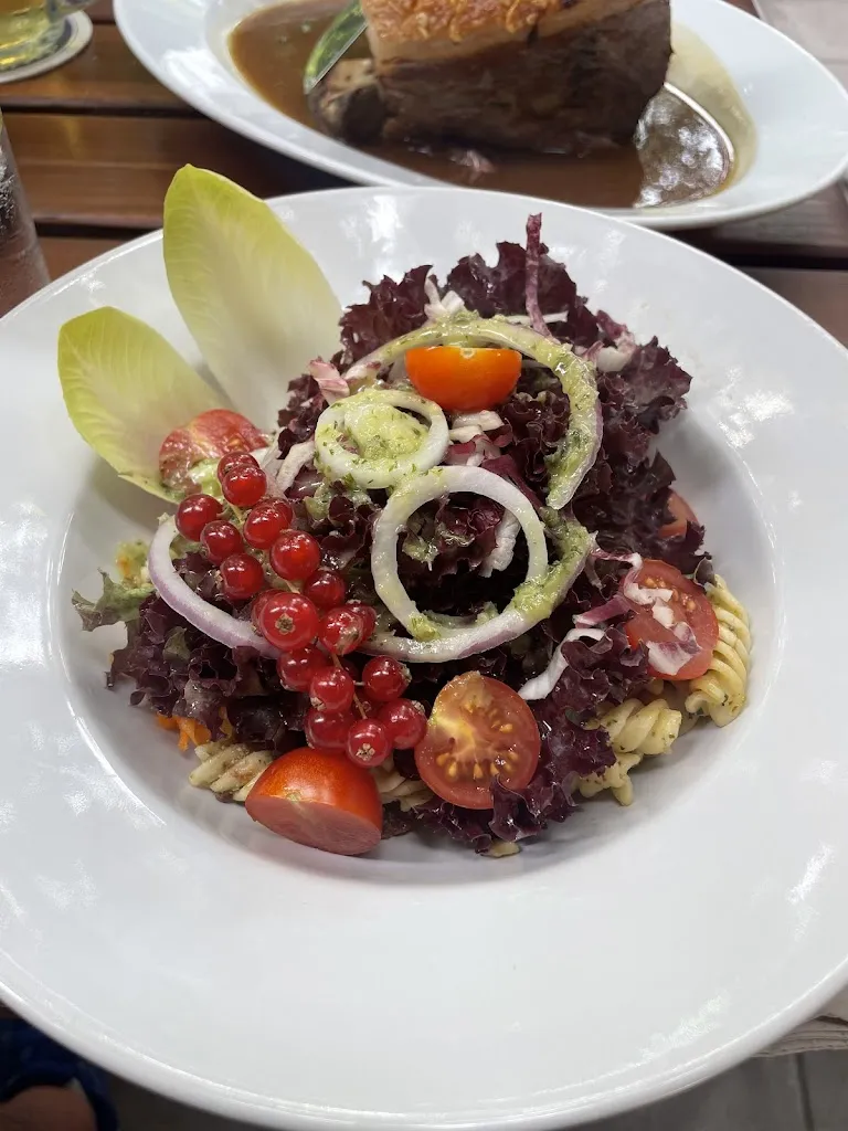 Bjoern Lege_Gaststätte Edelweißhütte_Happurg_review