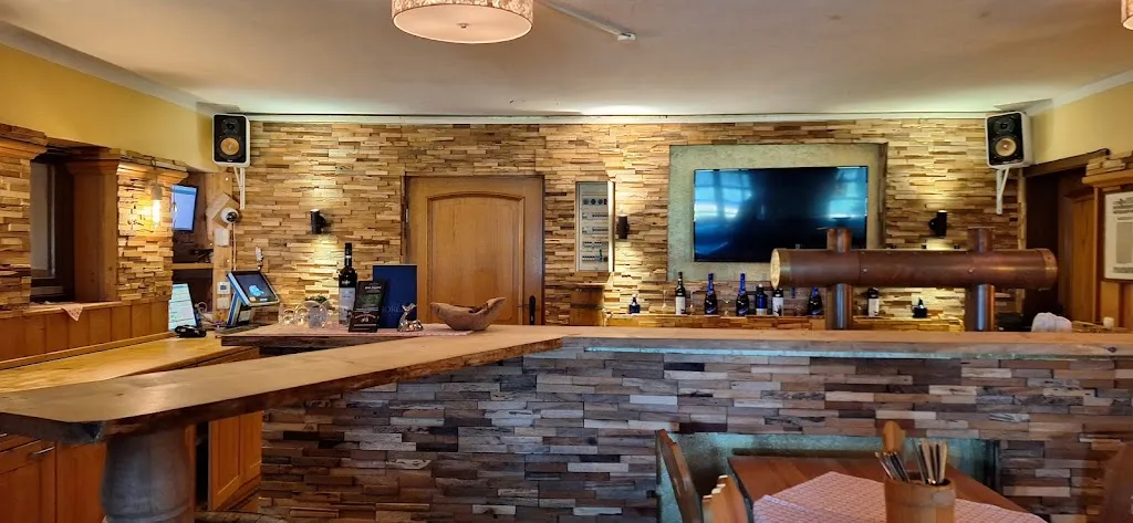 Benny Pancheva_Haus Kräh beim Krahwirt Wirtshaus Hotel_Deggendorf_review