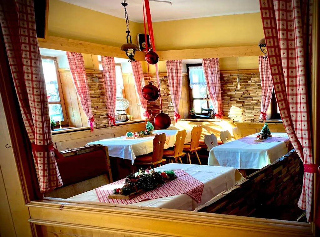 Haus Kräh beim Krahwirt Wirtshaus Hotel_Deggendorf_slider_image_1