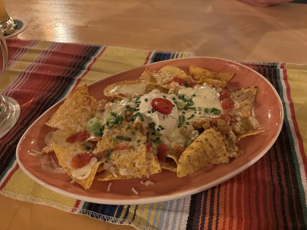 M. R._Con Amigos_See_review