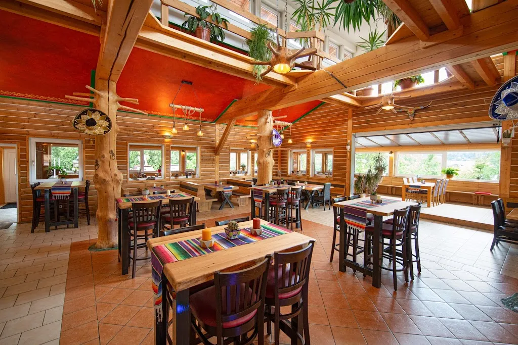 Con Amigos restaurant in See