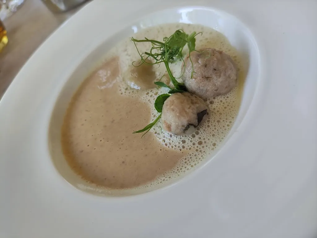 Clem Price_Das Wolfsbrunn - MeineZeit im Erzgebirge_Hartenstein_review