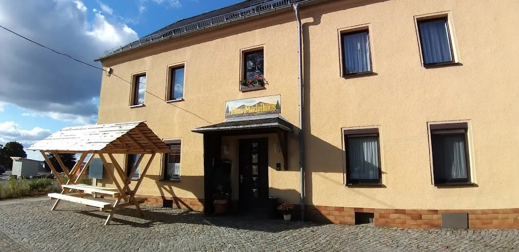 Drei Mädelhaus_Hartenstein_slider_image_3