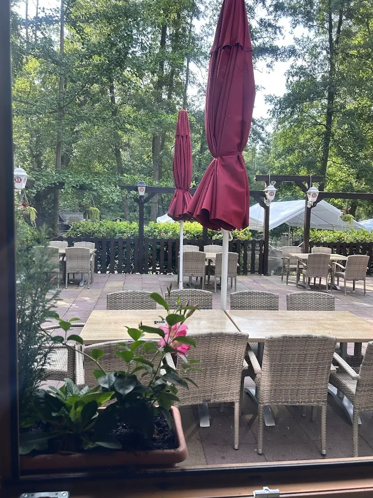 mbitjita kambonga_Restaurant Tyros im Vogelpark_Haßloch_review