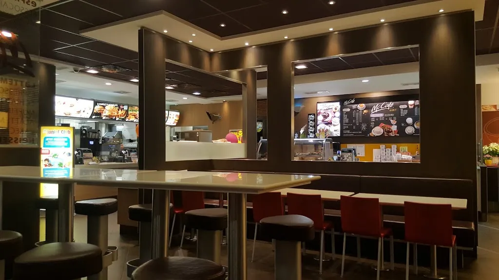 Dr. Mohammad Eid Mahfouz_McDonald's_Haßloch_review