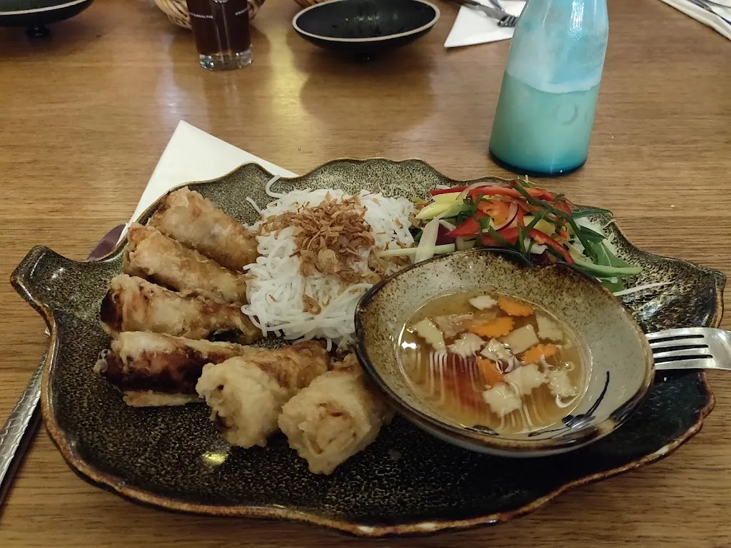 Yves Maerien_VietHoa Finest Asian Cuisine_Donau_recensione