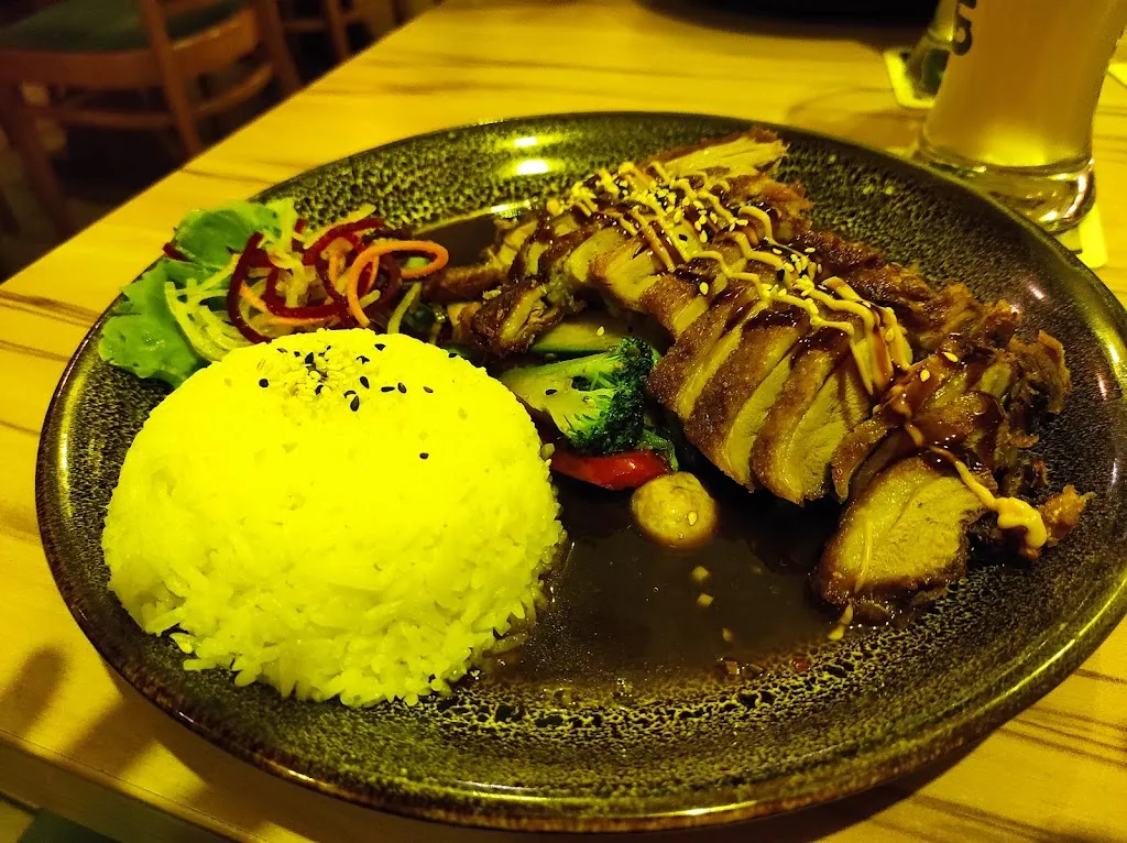 luca cottafava_Hoa Sen Restaurant_Donau_review