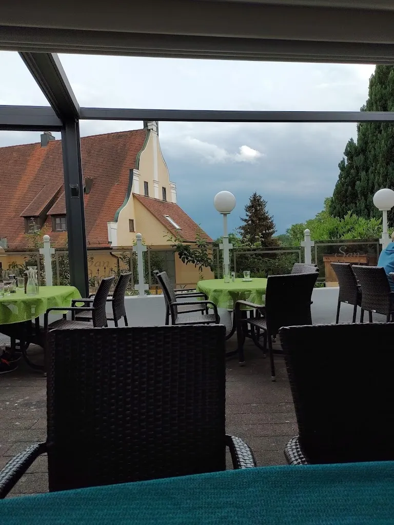 Pizzeria San Paolo restaurant in Donau