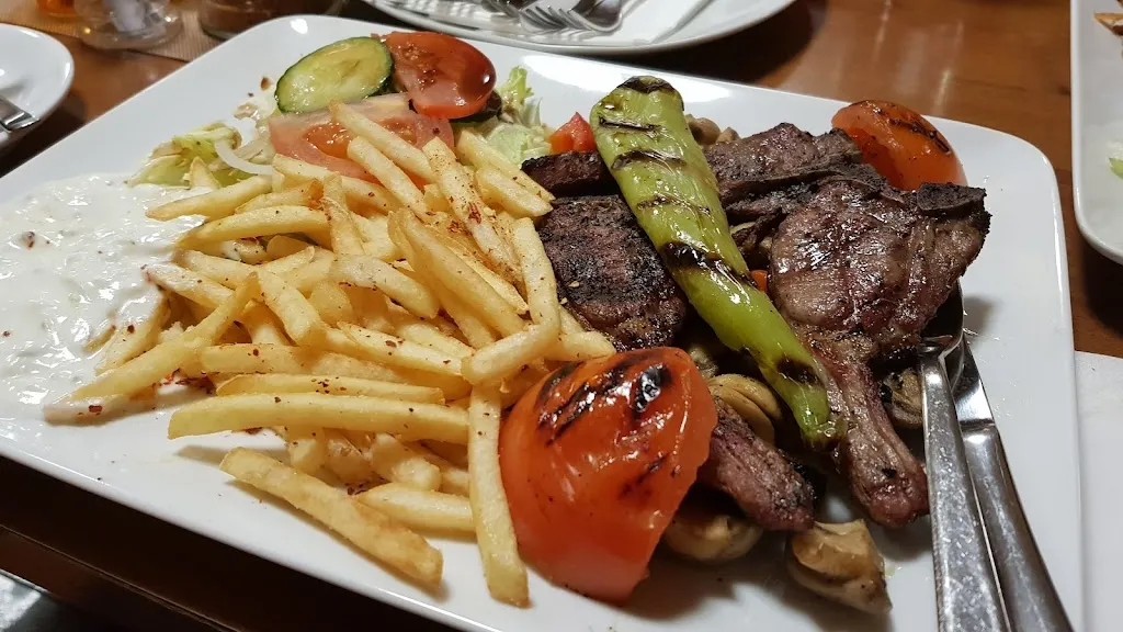 Akkol’s Restaurant_Nürnberg_slider_image_3