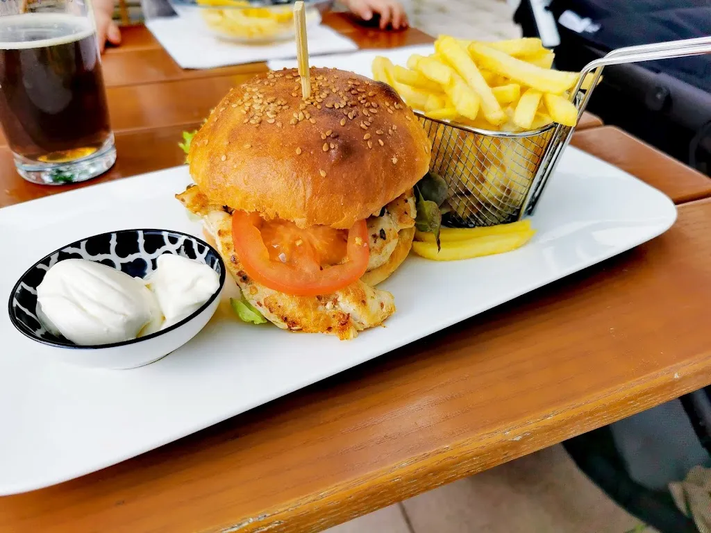 Menu_Pizzeria Restaurant Preto e Branco_Hebertshausen_immagine_6