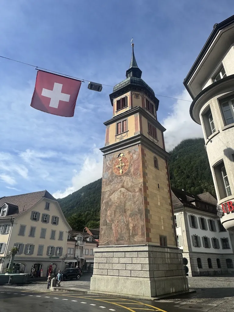 Guillaume Bourcy_Monument of Wilhelm Tell_Altdorf_review