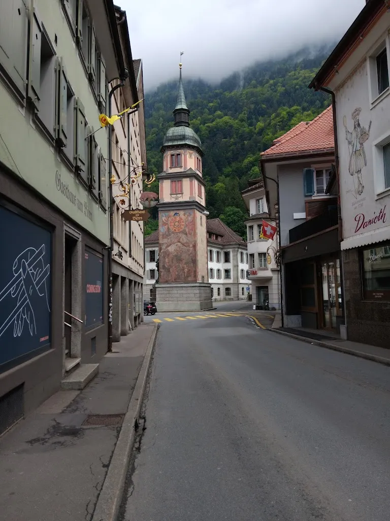 Giannina Laffi_Monument of Wilhelm Tell_Altdorf_review