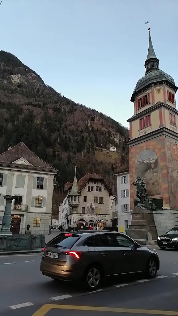 Monument of Wilhelm Tell_Altdorf_slider_image_2