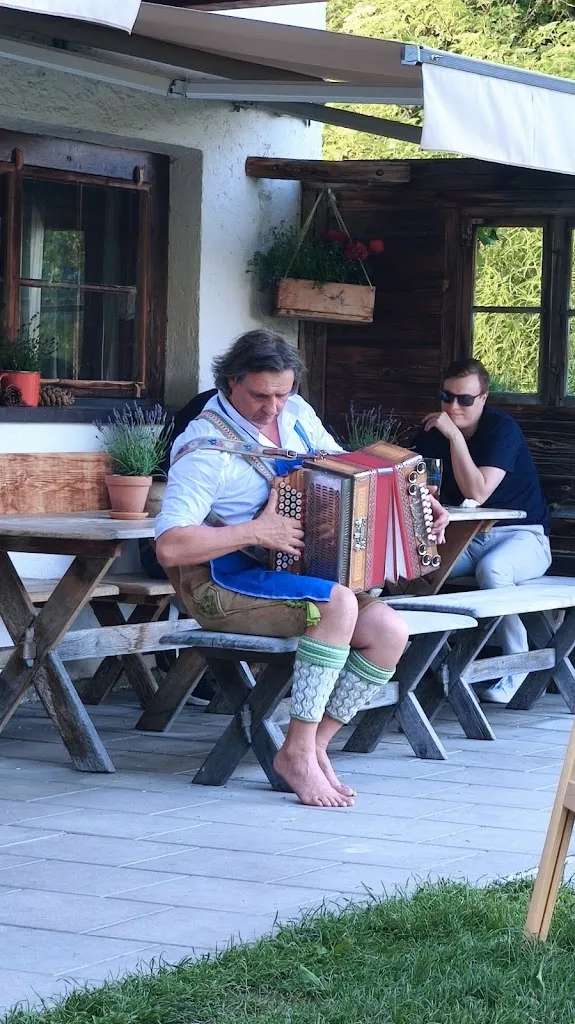 Daniel. U_Huabaoim Huberalm Café Almwirtschaft_Hausham_review