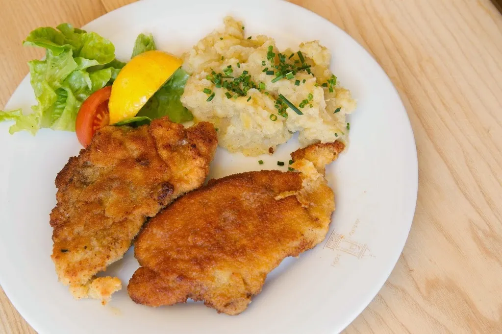 Huabaoim Huberalm Café Almwirtschaft_Hausham_slider_image_3