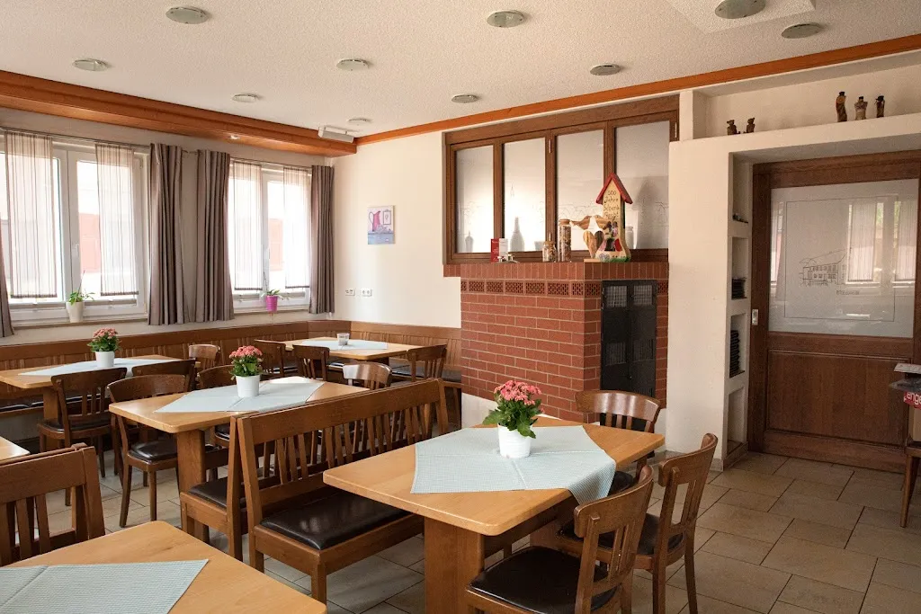 Gasthaus "Zur Linde", Unterwurmbach, Familie Giesa restaurant in Gunzenhausen