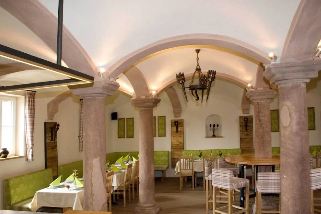 Gasthaus zum Hirschen restaurant in See