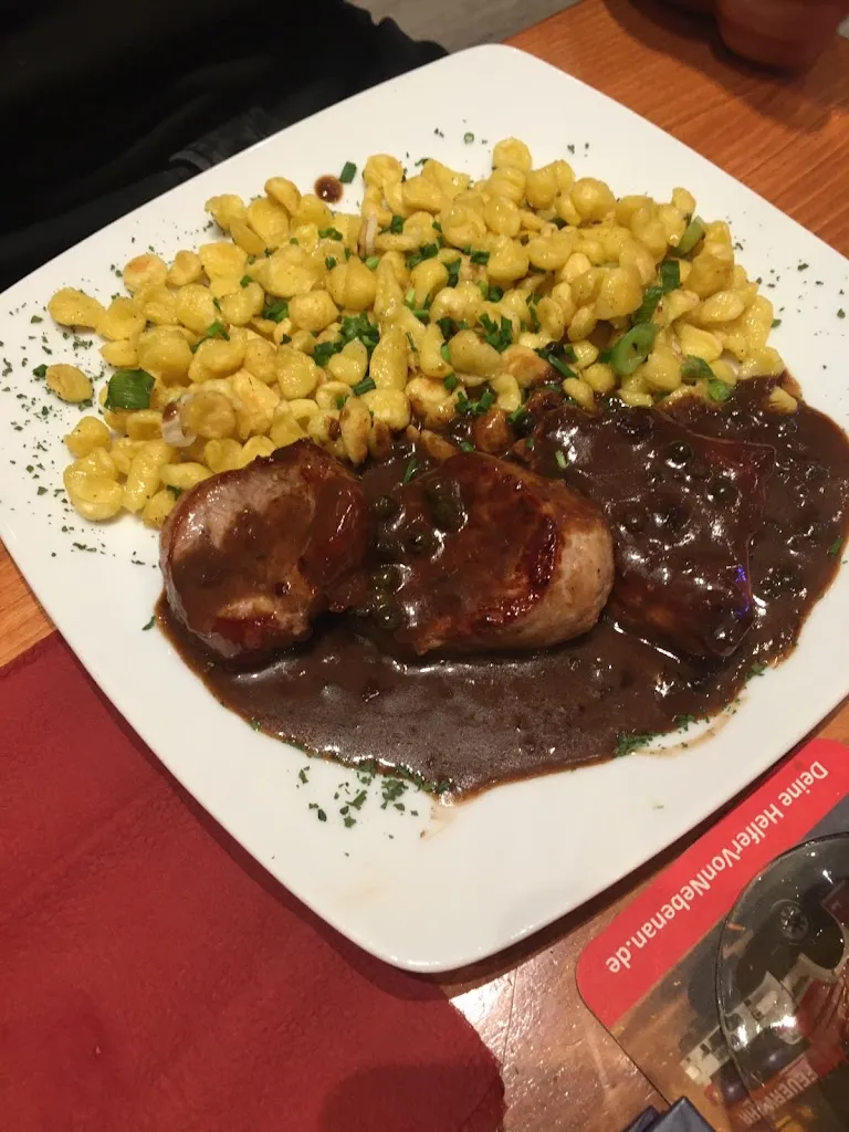 Saskia Buchwald_Gastronomie am großen Anger_Haßfurt_review