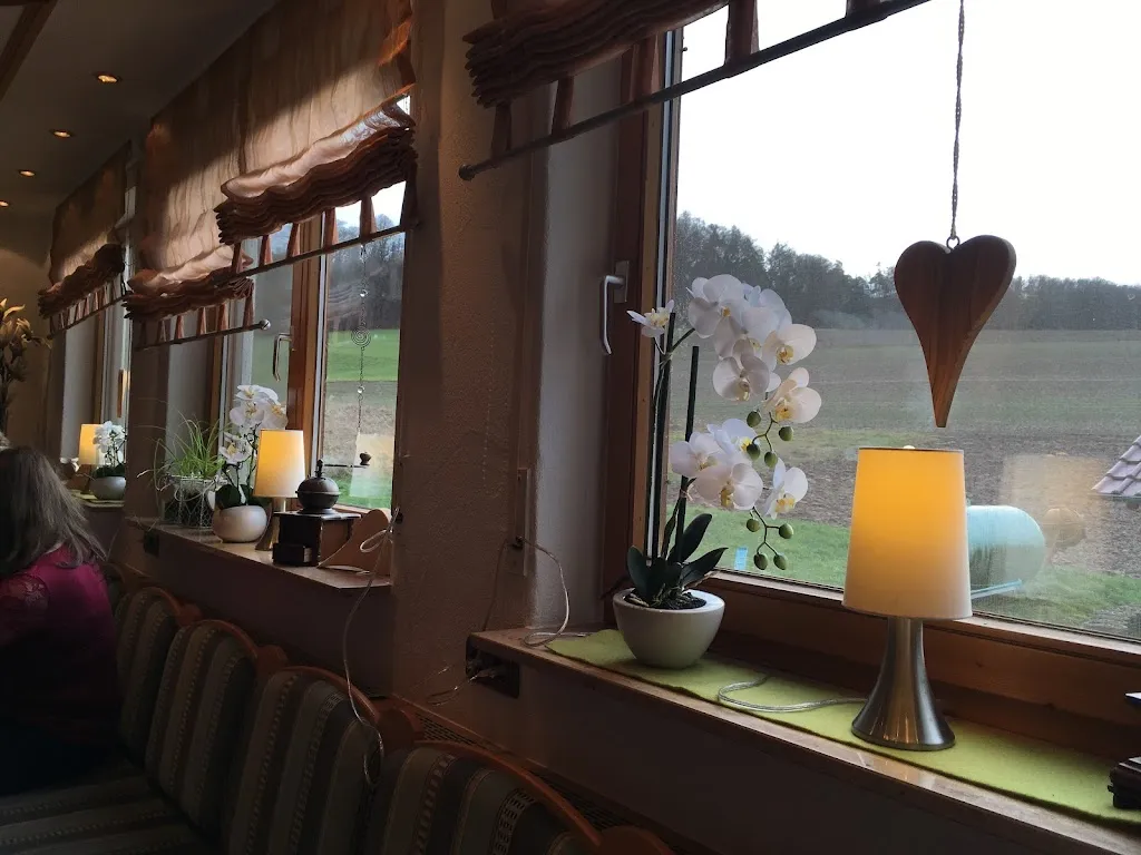 H S_Erlenhof_Hausen_review