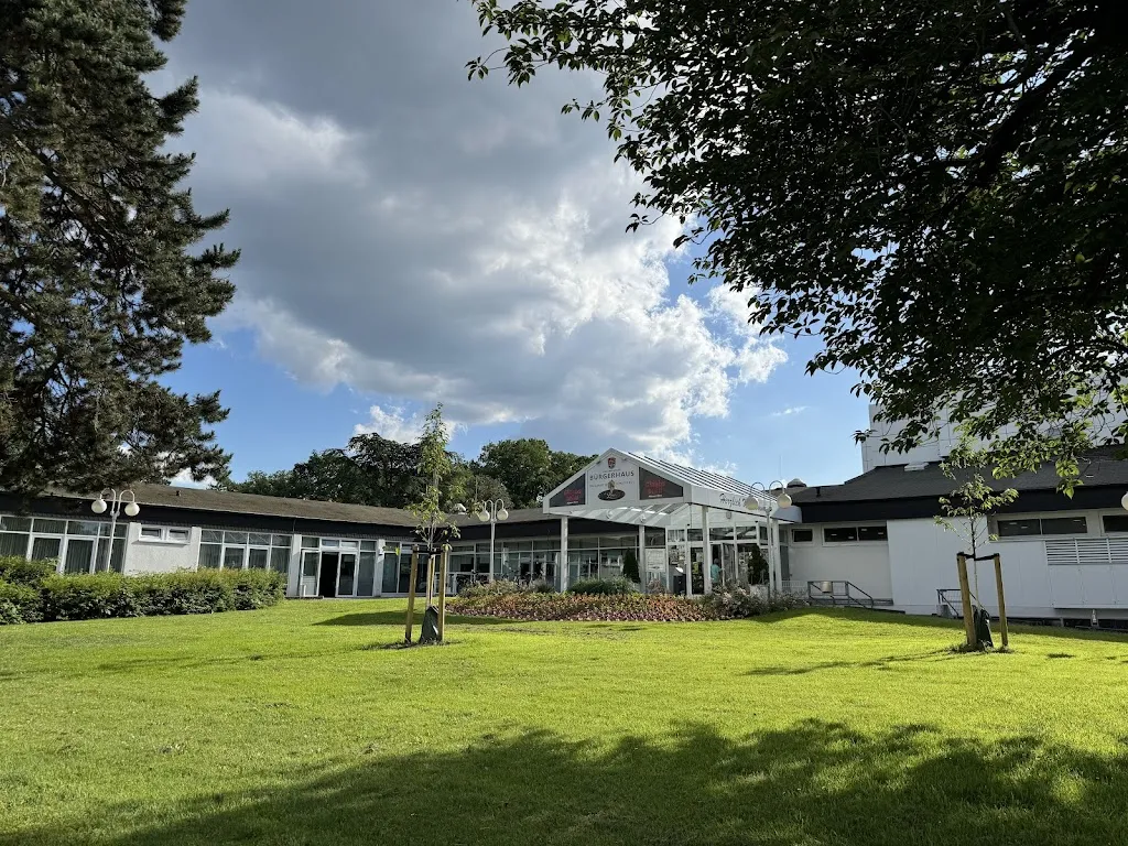 Albert ShiueNH_Da Leone İm Bürgerhaus Obertshausen (Hausen)_Obertshausen_review