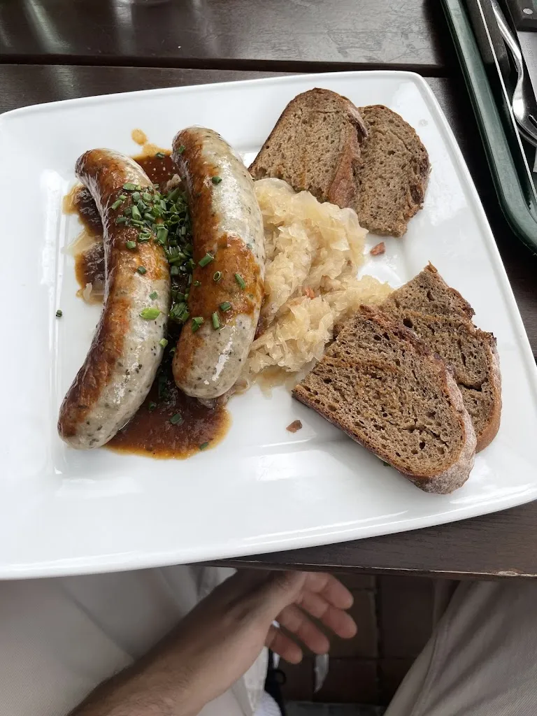 Rickard Johansen_Paulaner Biergarten_Würzburg_review