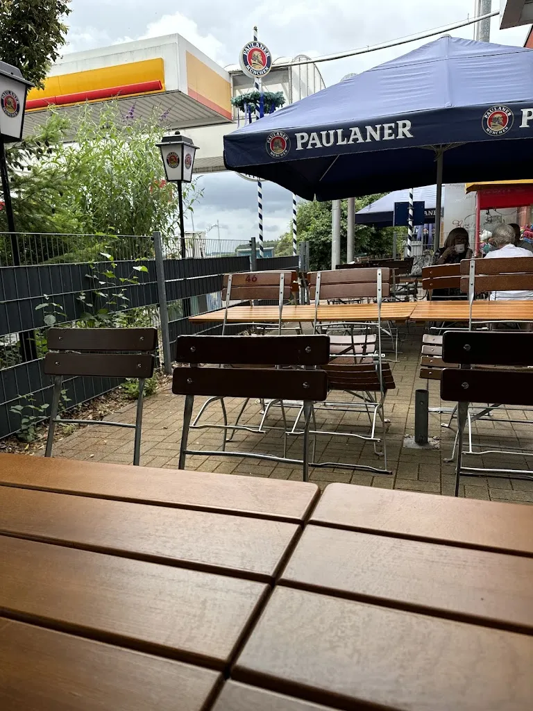 Continentale Versicherung Bezirksdirektion Krause_Paulaner Biergarten_Würzburg_review