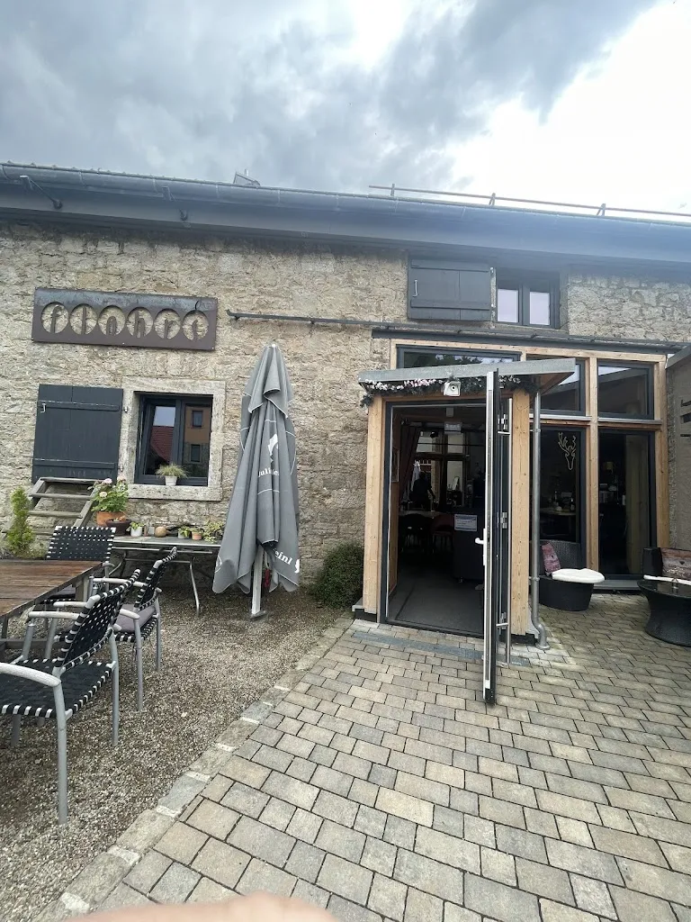 Baris Sayin_Flohrs_Sommerhausen_review