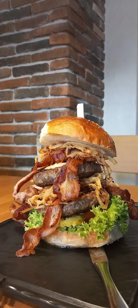 Gasthaus zu den Drei Linden_Heideck_slider_image_3