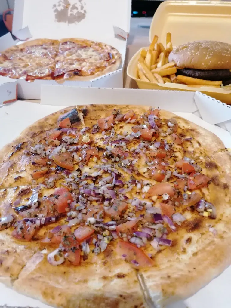 Hallizora_Der Neue Blitz Pizza Lieferservice_Heilsbronn_review