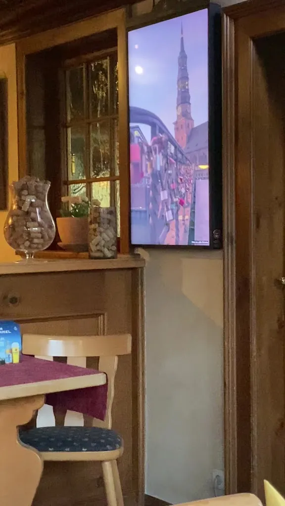 KAISERLICH_Hamburg_slider_image_2