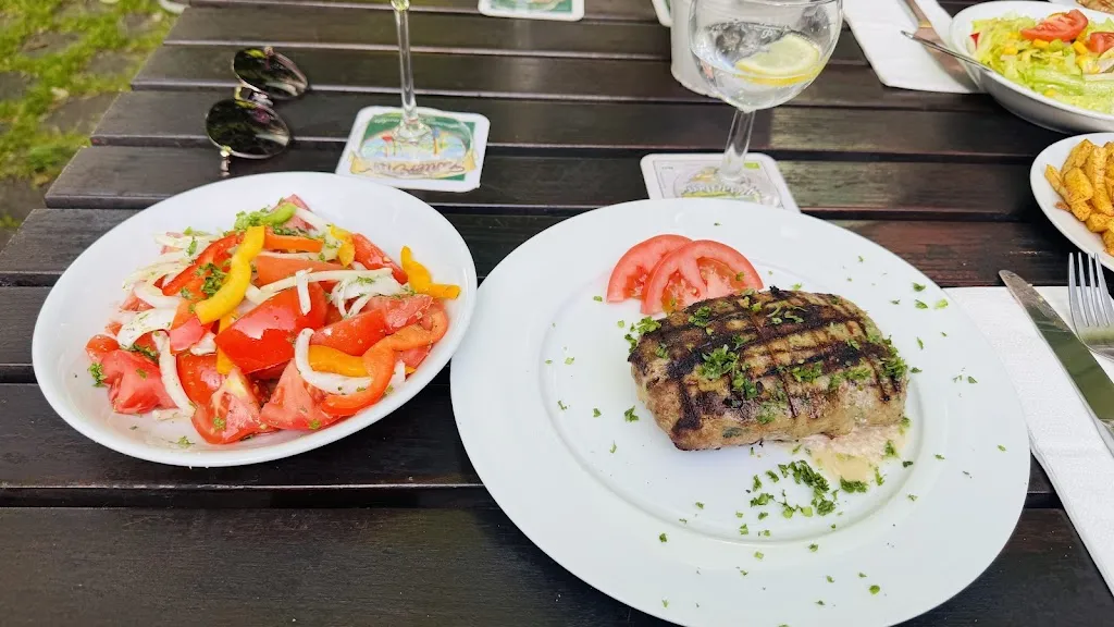 B Z_KOUZINA ALBSTADT_Albstadt_review