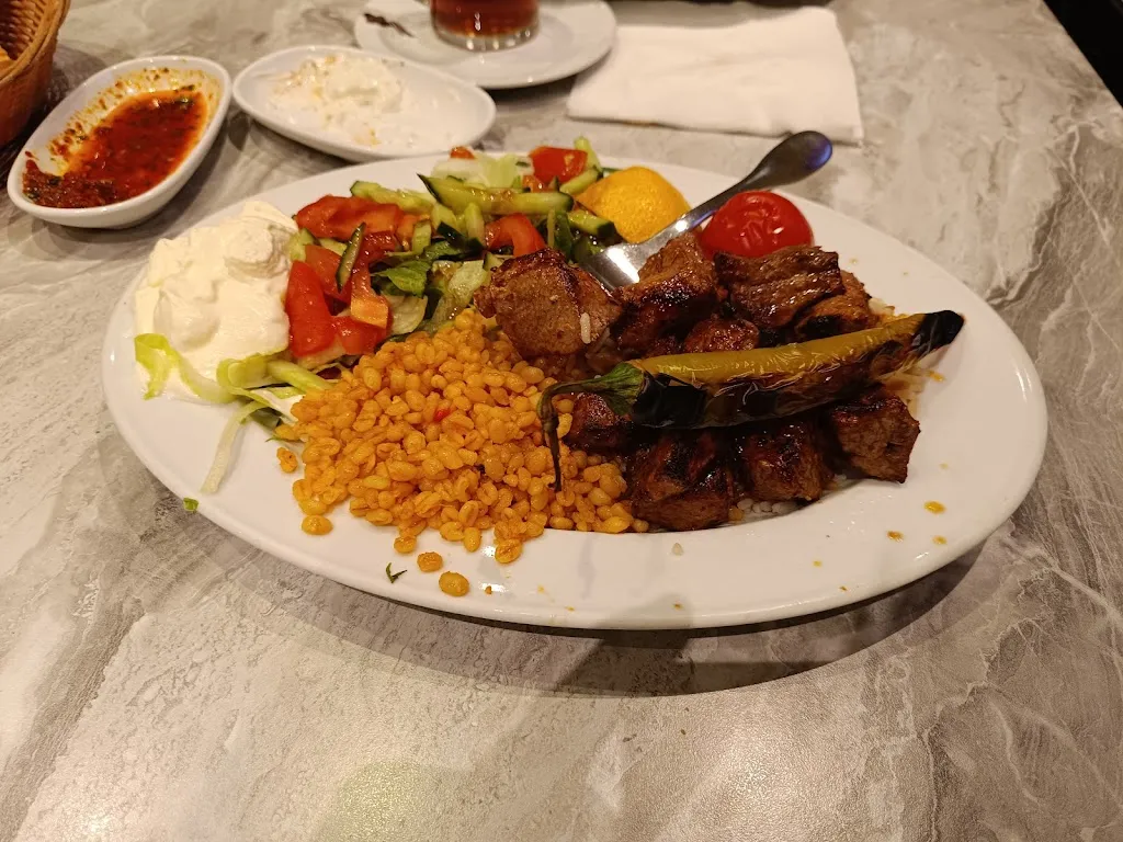 Evgeny Naida_As Urfa Harburg_Hamburg_review