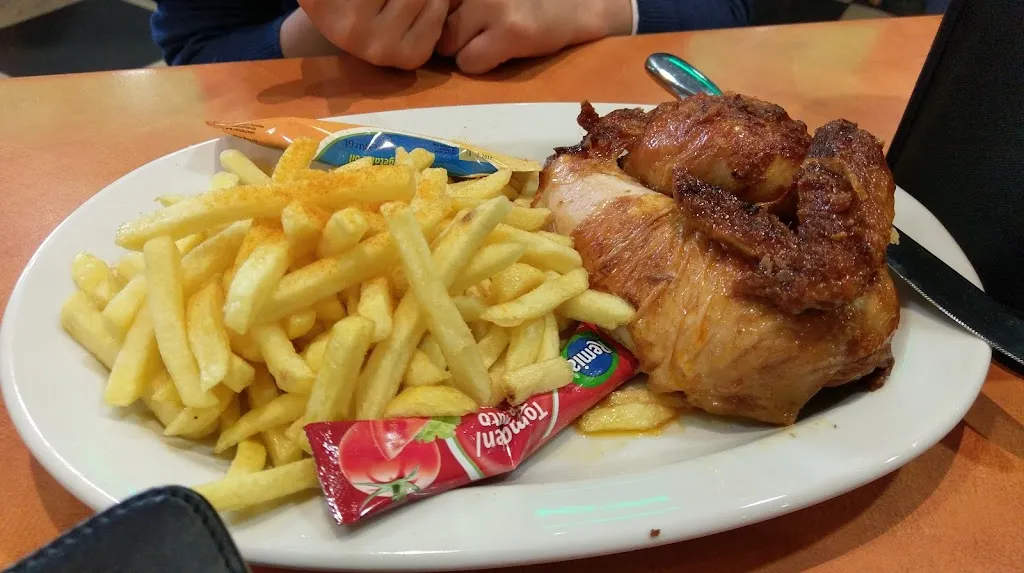 Faisal Abdullah_As Urfa Harburg_Hamburg_review