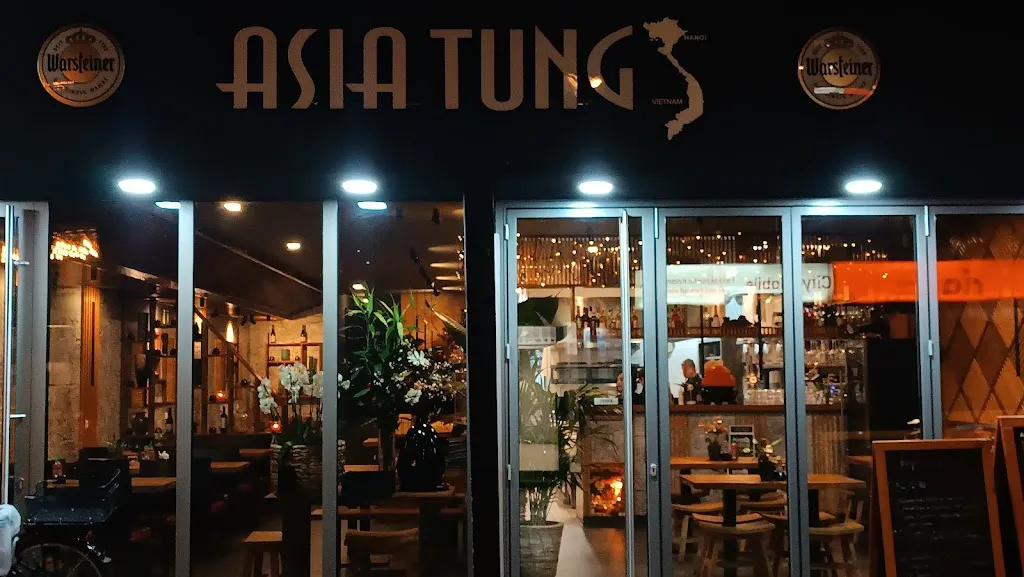 Asia Tung's Hamburg_Hamburg_slider_image_1