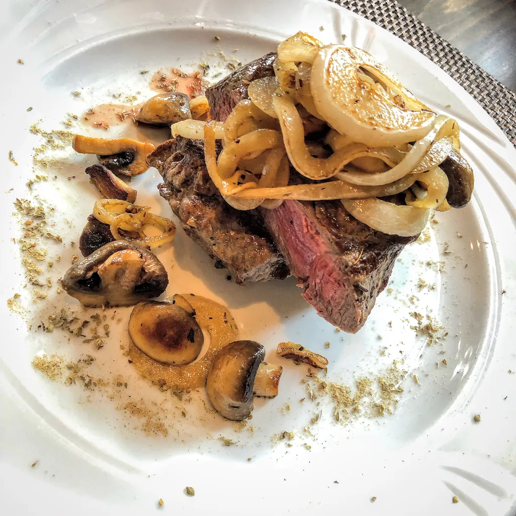 Restaurant Naos_Hamburg_slider_image_3