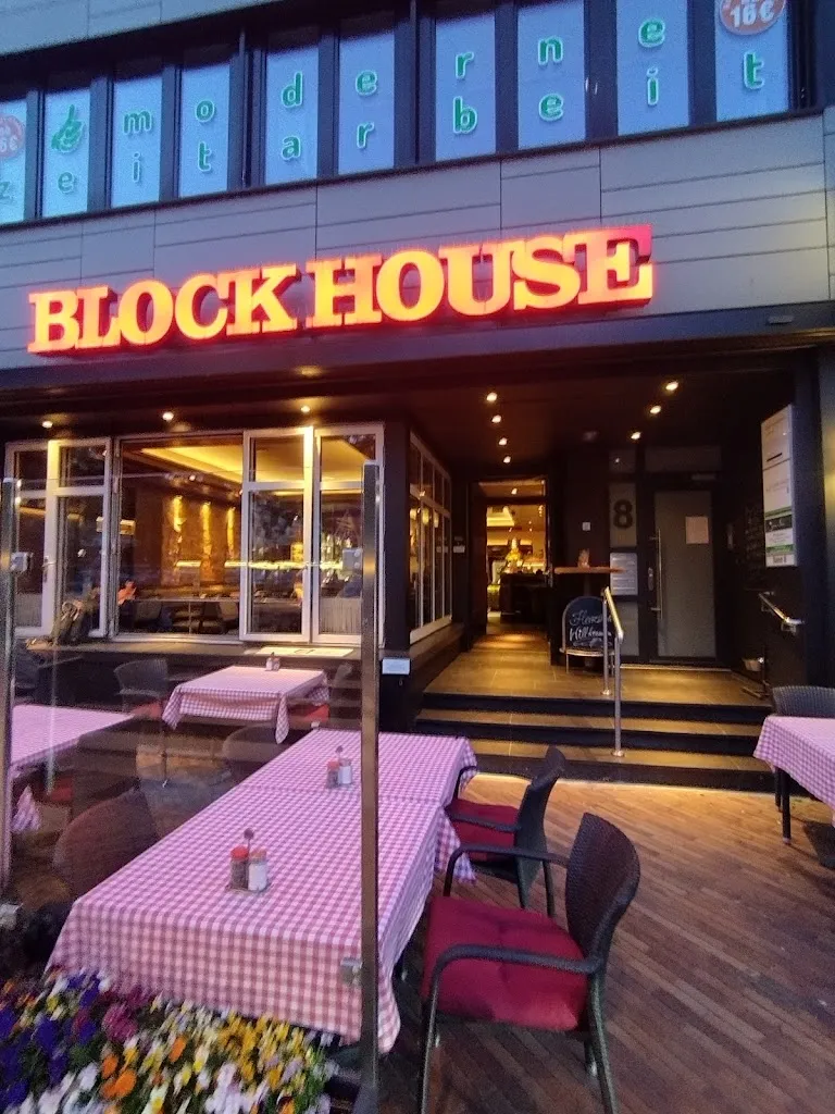 BLOCK HOUSE Harburg restaurant in Hamburg