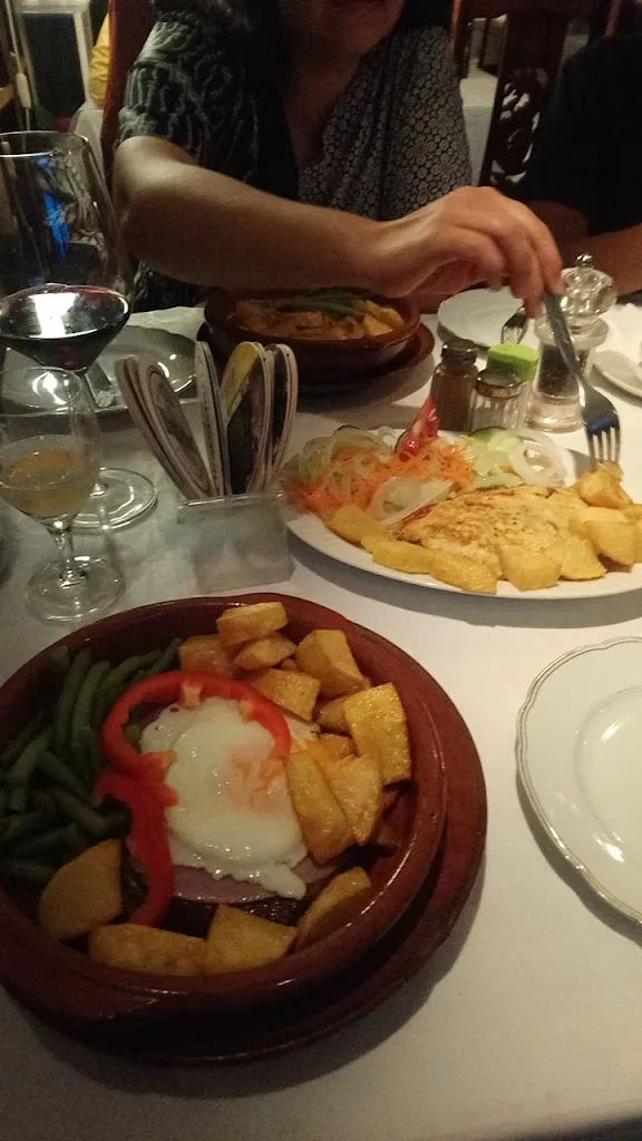 Widi Widiantoro_Bei Fernando_Hamburg_review