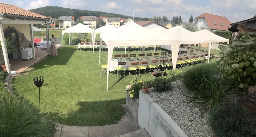 Der Lindenhof restaurant in Heroldsbach