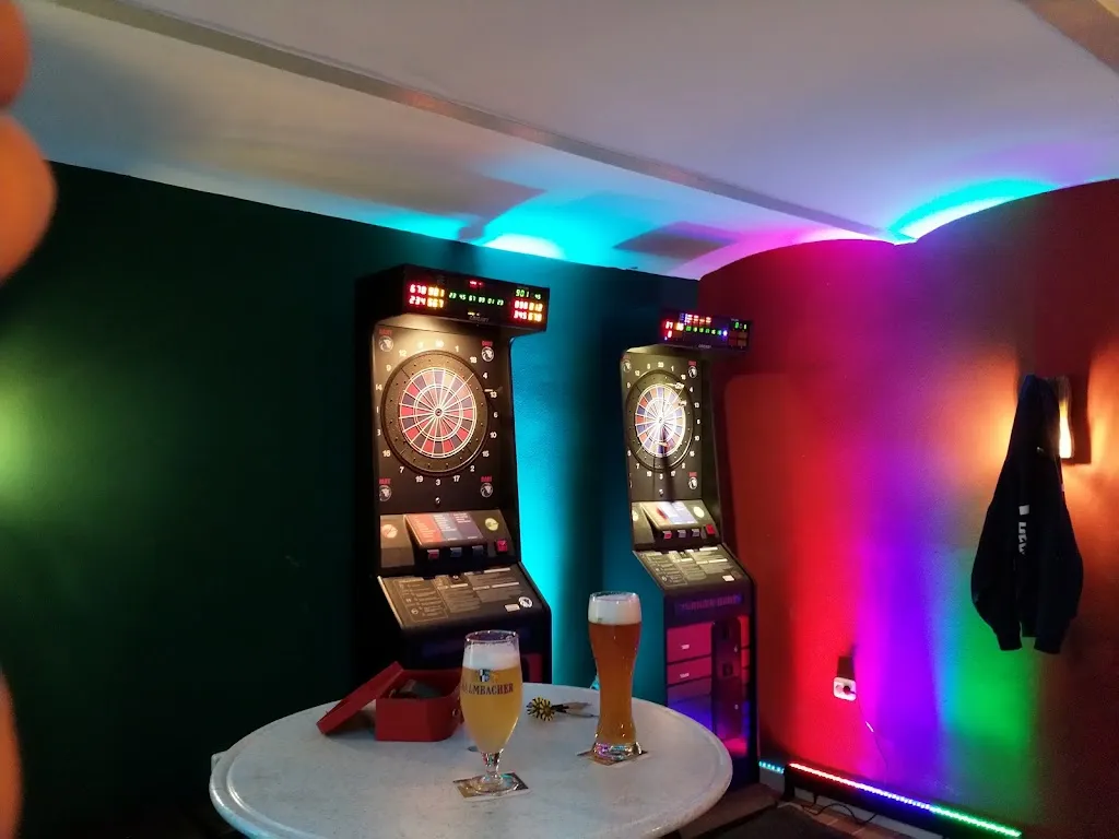 Mc Crash_Trummela_Helmbrechts_review