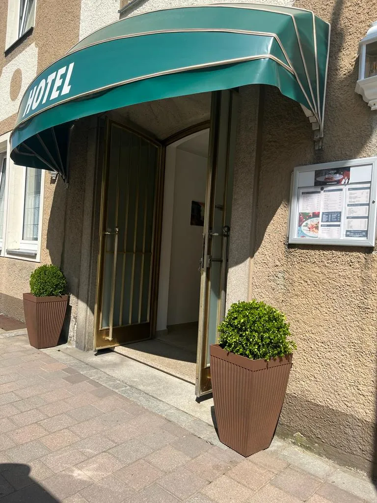 Hotel Restaurant Aurora restaurant in Helmbrechts