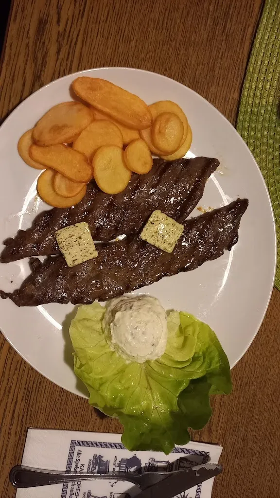 Nadine_Hellas Goldadler_Helmbrechts_review