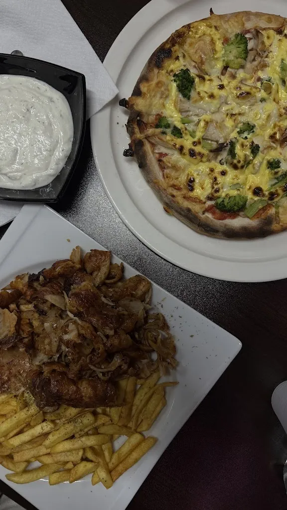 Elena Pitouli_Thanas Food Corner_Heiligenstadt_review