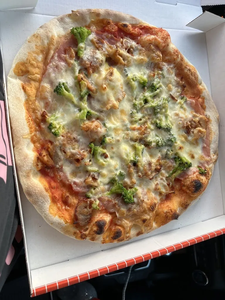 Tobias_Pizza-Haus Caruso_Heiligenstadt_review