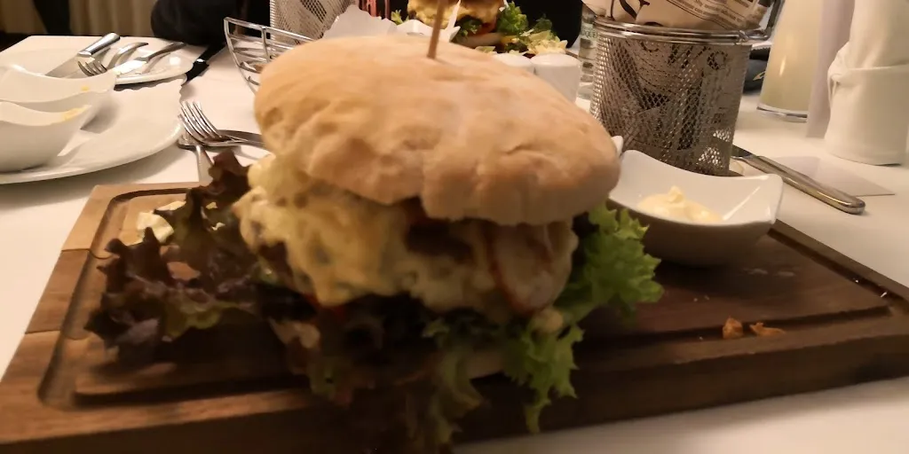 Sebastian Dülfer (DJ Sepp)_Restaurant Theodor Storm_Heiligenstadt_review