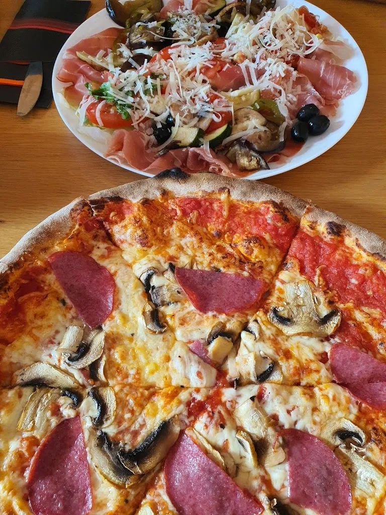 Pizzeria Fontanella_Heiligenstadt_slider_image_3