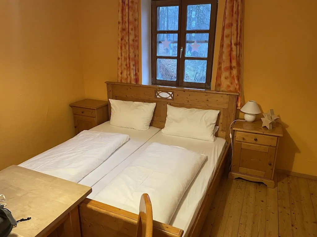 Gast- und Tafernwirtschaft - Norbert Pfündl_Hilgertshausen-Tandern_slider_image_2