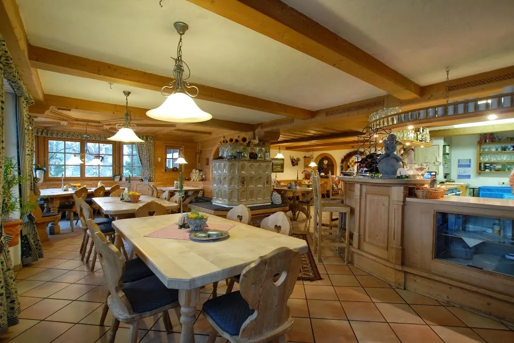 Restaurant Schwaltenweiher_Seeg_slider_image_1