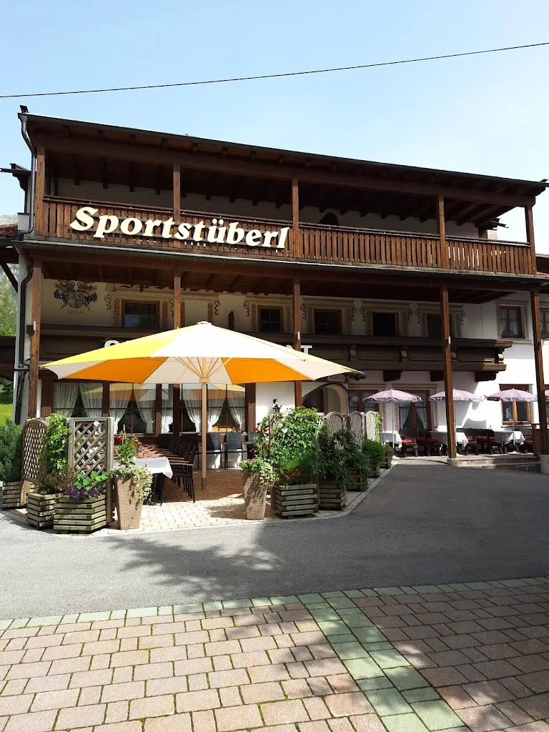 Cafe-Restaurant Sportstüberl Appartements restaurant à Austria