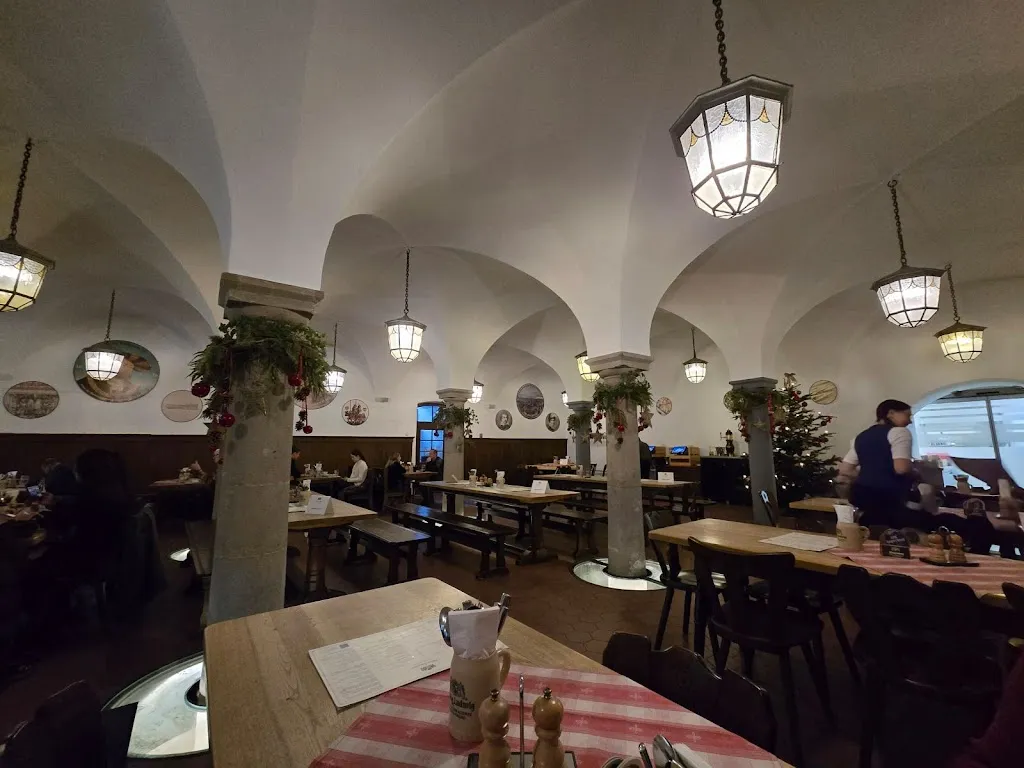 Madison Frady_Schloss Bräustüberl Hohenschwangau_Schwangau_review