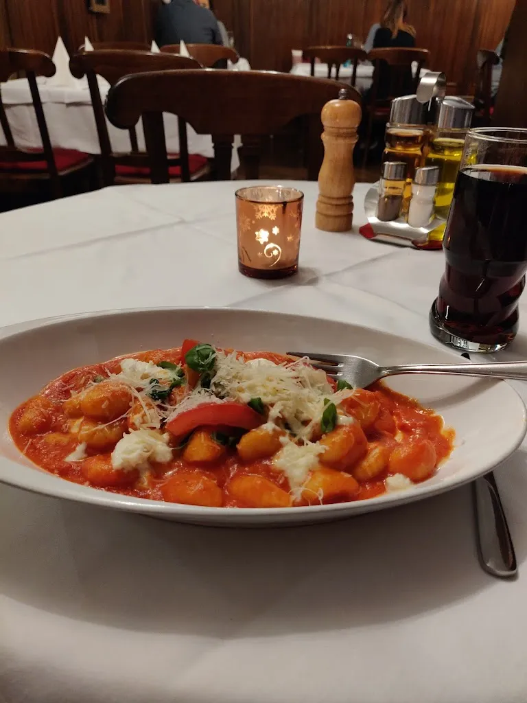 Hana Riyad_Ristorante al Teatro_Memmingen_review